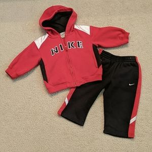 Toddler's Nike track suit